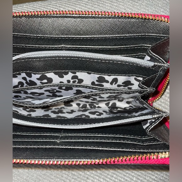 🎉HP🎉EUC-RebeccaMinkoff Fuschia Pink/Gold Saffiano Leather Zip Around Wallet✨💕 - Picture 3 of 16